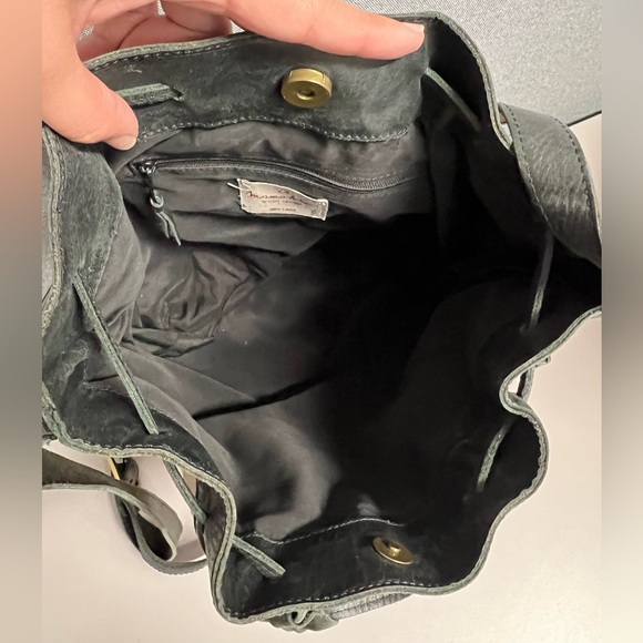 Mama Ashu Wool and Leather Bucket Bag - Picture 8 of 11